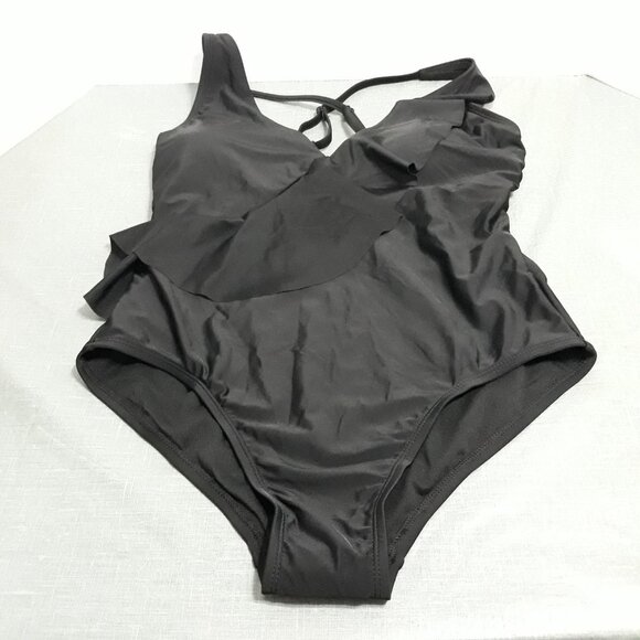 5 Piece Summer Bundle. Swimsuit,Hat,Glasses,Headband & Pedicure Set - Picture 10 of 16